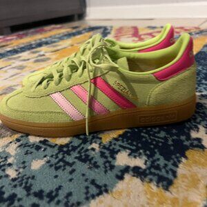 adidas Spezial Sneakers Lime Green/Pink Gum Sole Women’s 7.5 NEW